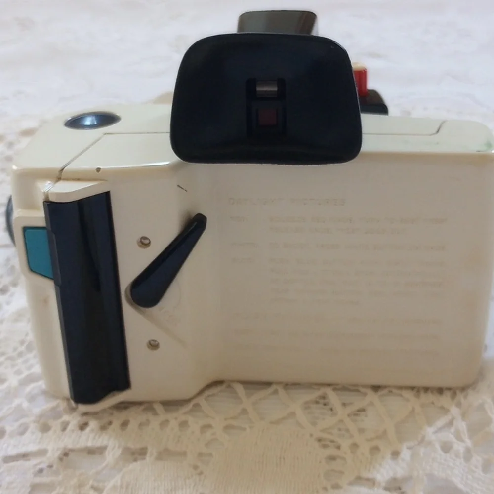 Vintage Polaroid 1960s Land Camera Swinger Model 20
